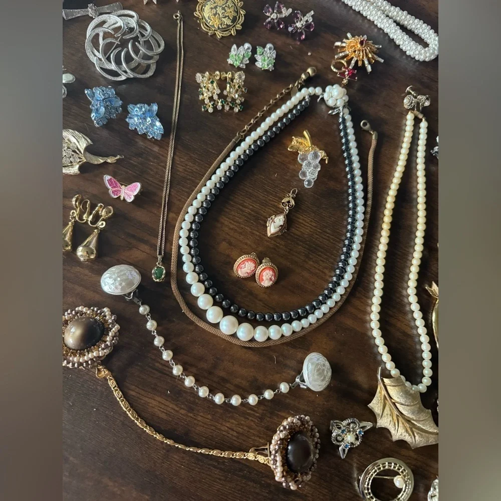 Vintage to Now Rhinestone Jewelry Lot Some Signed Swarovski Hobe Napier Monet - Picture 2 of 15